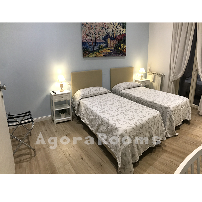 agoraroom